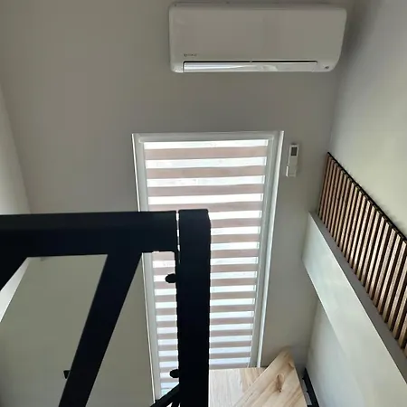 Tiny House Do Wynajecia Nyaraló